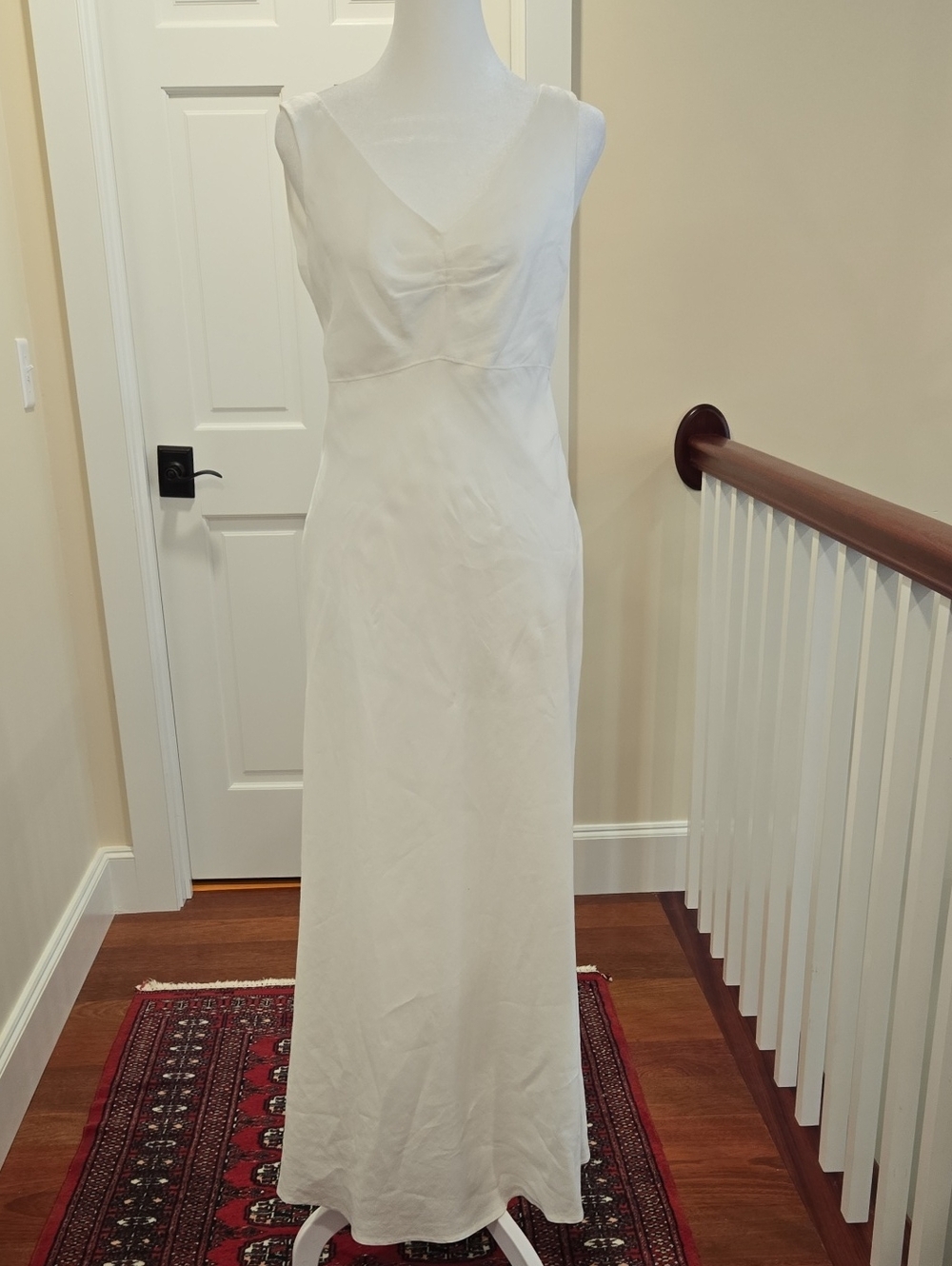 J Crew Elegant White V-Neck Sleeveless Maxi Dress